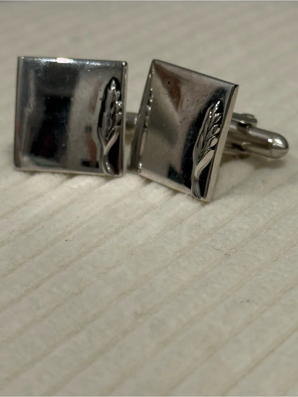 Swank Wheat Design Cuff Links in Chrome